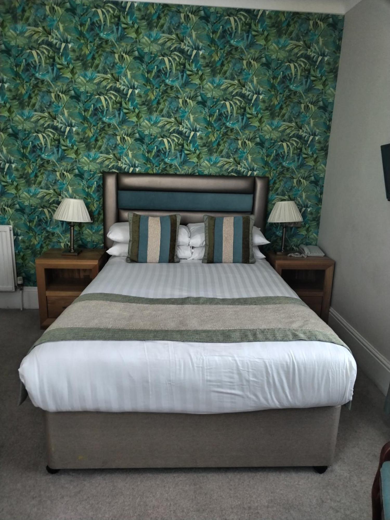 Abbey Sands Hotel Torquay Extérieur photo